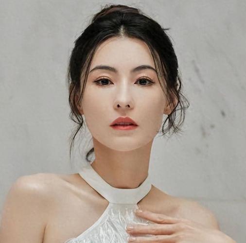 2025澳门马经,最新资料和张柏芝近照撞脸向太与张柏芝像